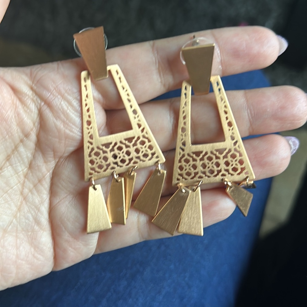 NWOT Kendra Scott Kase in rose gold